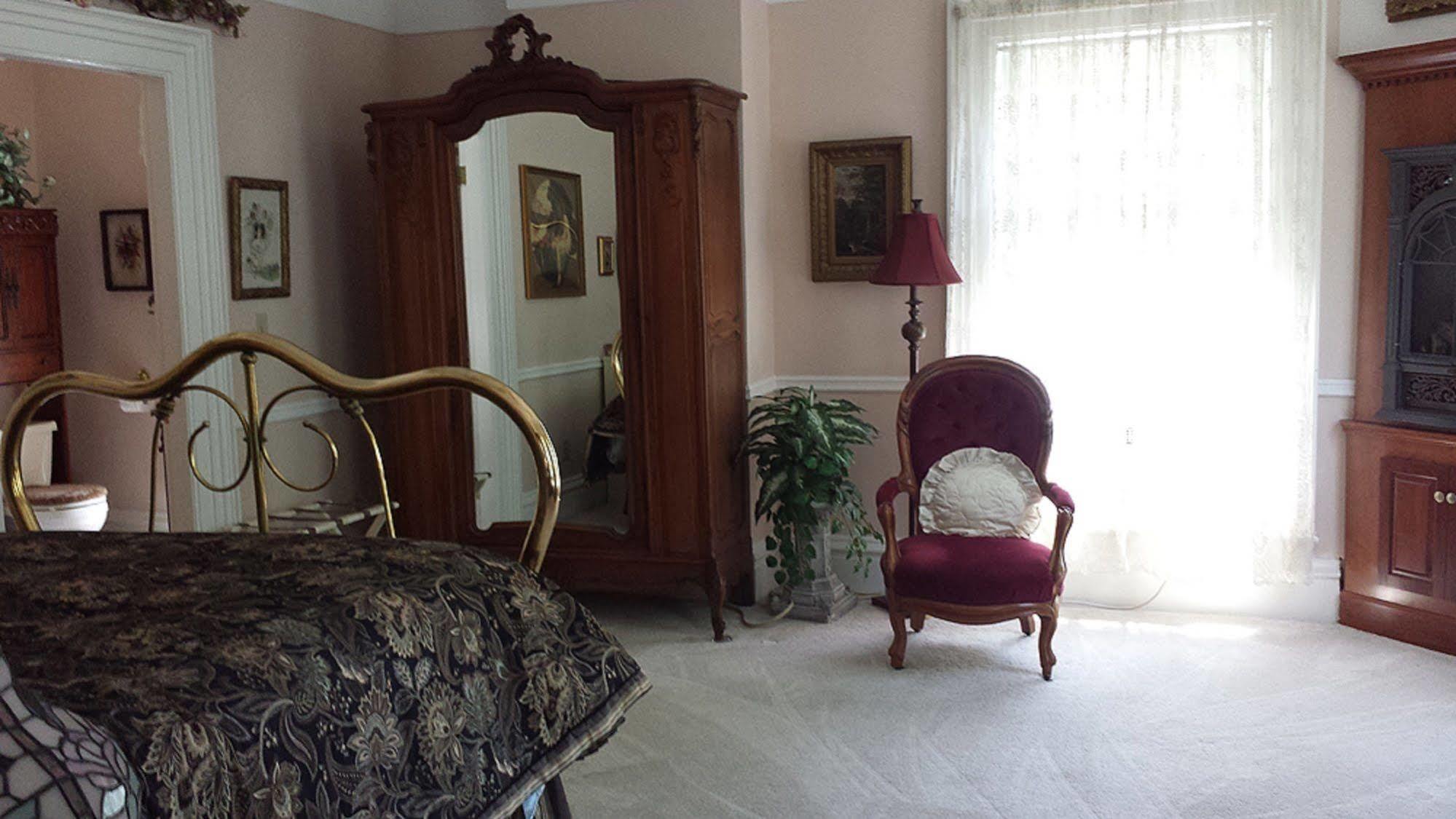 Bellinger Rose Bed & Breakfast Herkimer Exterior foto